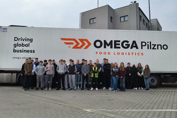 Uczniowie na wycieczce